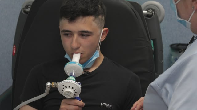 24 Hours in A&E