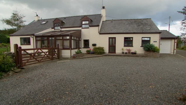 Escape To The Country
