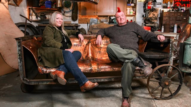 Salvage Hunters: The Restorers