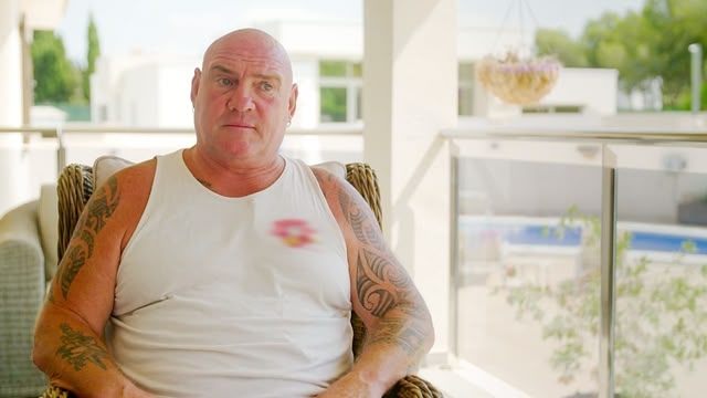Bargain-Loving Brits in the Sun