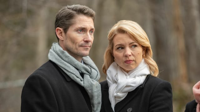 Lies and Ex‑Wives