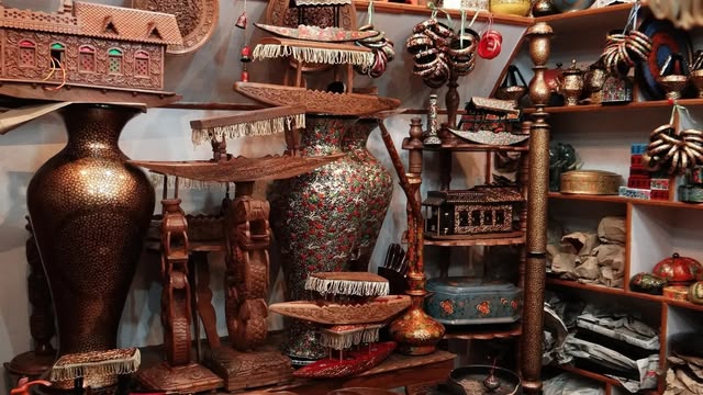 Celebrity Antiques Road Trip