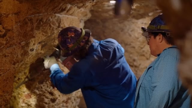 Gem Hunters Down Under