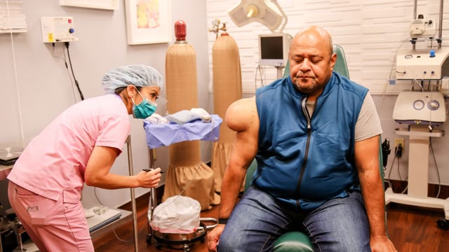 Dr. Pimple Popper