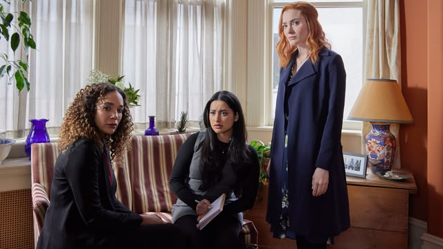 An Aurora Teagarden Mystery: Death At The Diner
