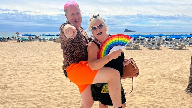 Bargain‑Loving Brits in the Sun