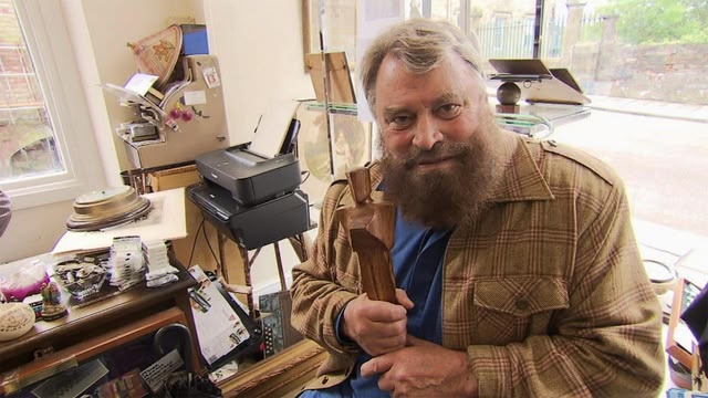 Celebrity Antiques Road Trip