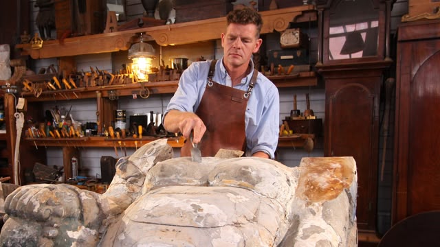 Salvage Hunters: The Restorers