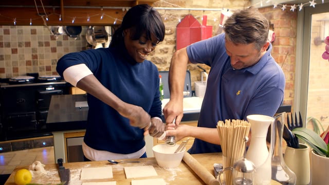 Lorraine Pascale