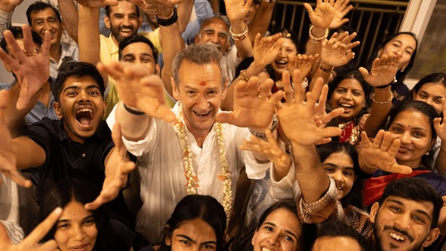 Alexander Armstrong in India