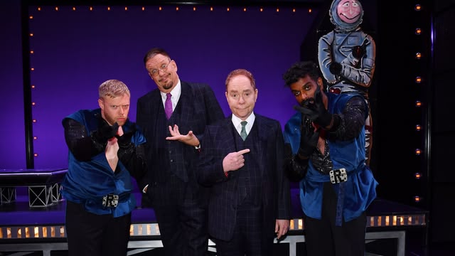 Rob & Romesh Vs Magic in Vegas