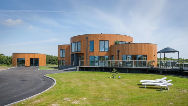 Grand Designs