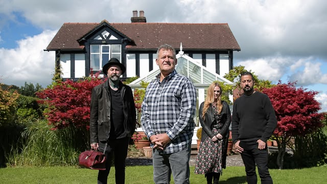 Celebrity Help! My House Is Haunted